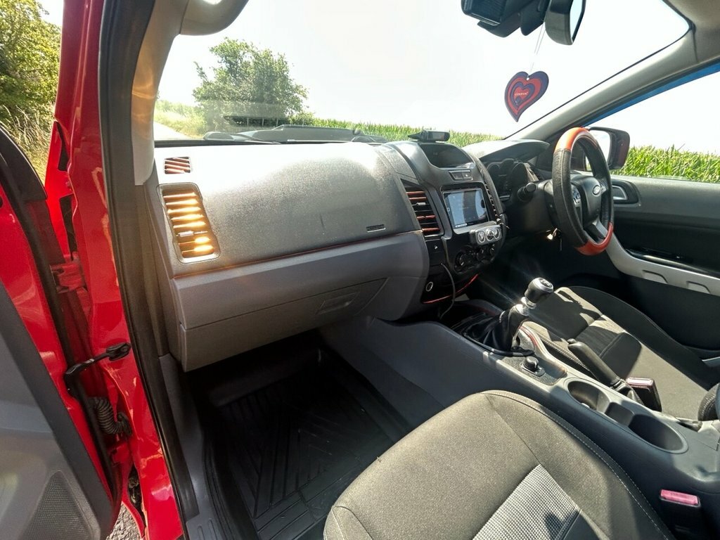 Ford Ranger Wildtrak Black #35