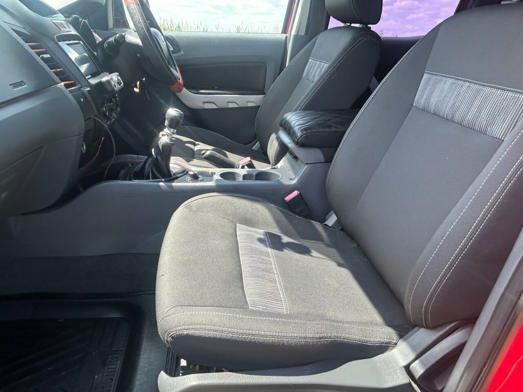 Ford Ranger Wildtrak Black #33