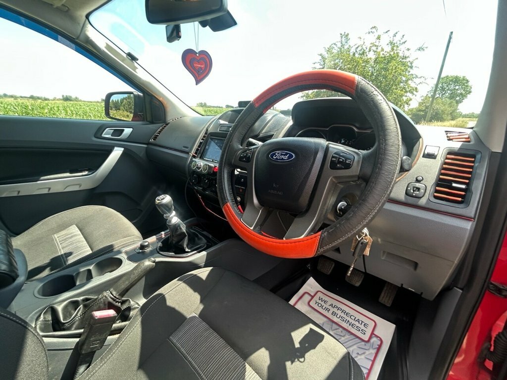 Ford Ranger Wildtrak Black #24
