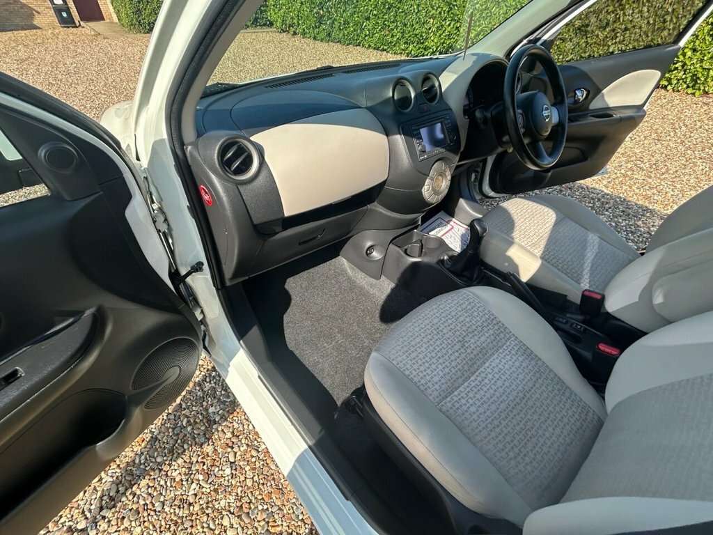 Nissan Micra Hatchback 1.2 Silver #26