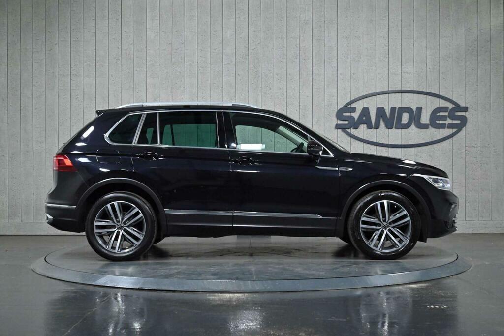 Volkswagen Tiguan 2.0 Tdi Elegance Dsg Euro 6 Ss RK71YHU Black #5