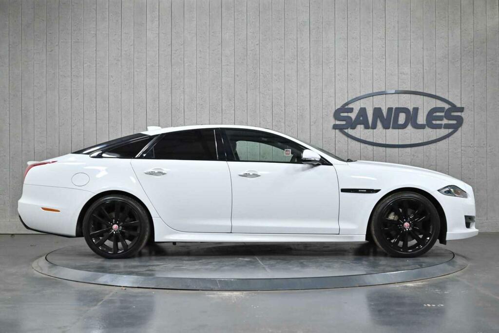 Jaguar XJ 3.0D V6 R-sport Euro 6 Ss OW17LYF White #5