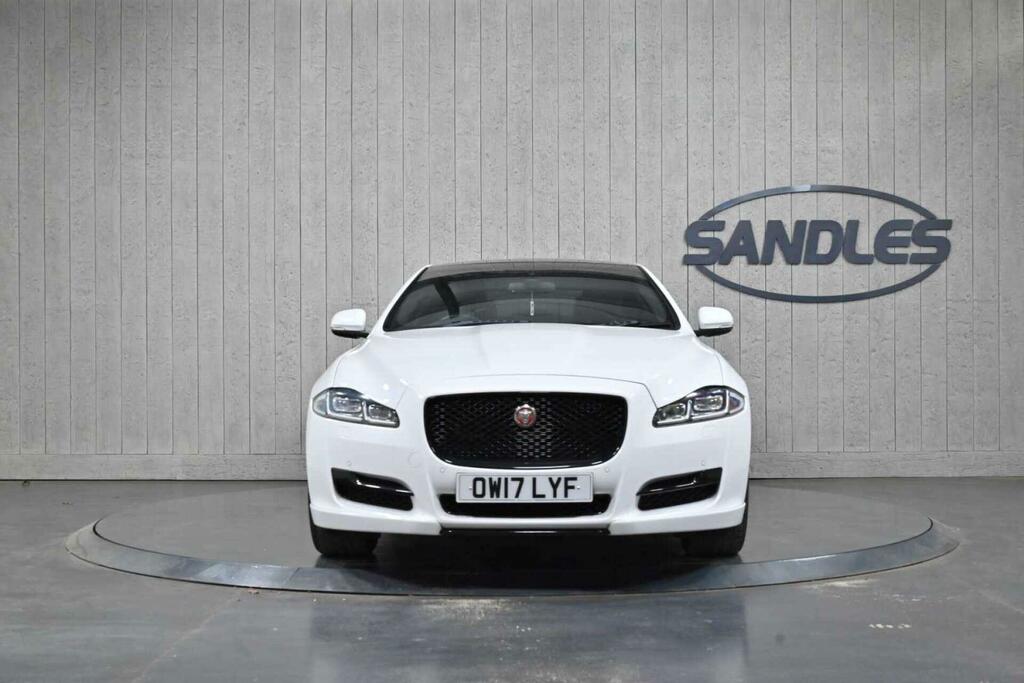 Jaguar XJ 3.0D V6 R-sport Euro 6 Ss OW17LYF White #4