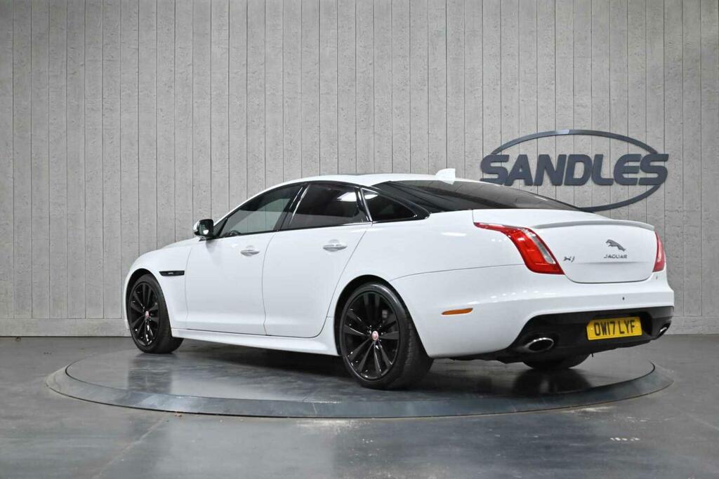 Jaguar XJ 3.0D V6 R-sport Euro 6 Ss OW17LYF White #3