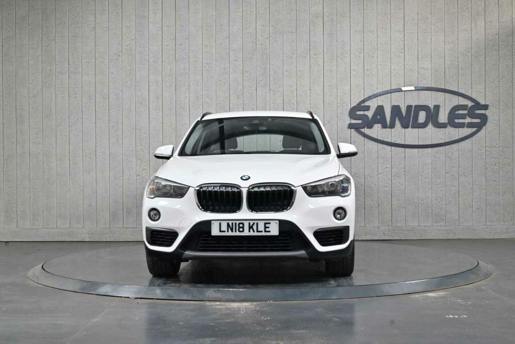 BMW X1 Se White #2