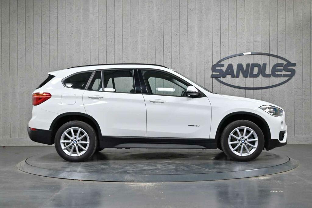 BMW X1 Se White #3