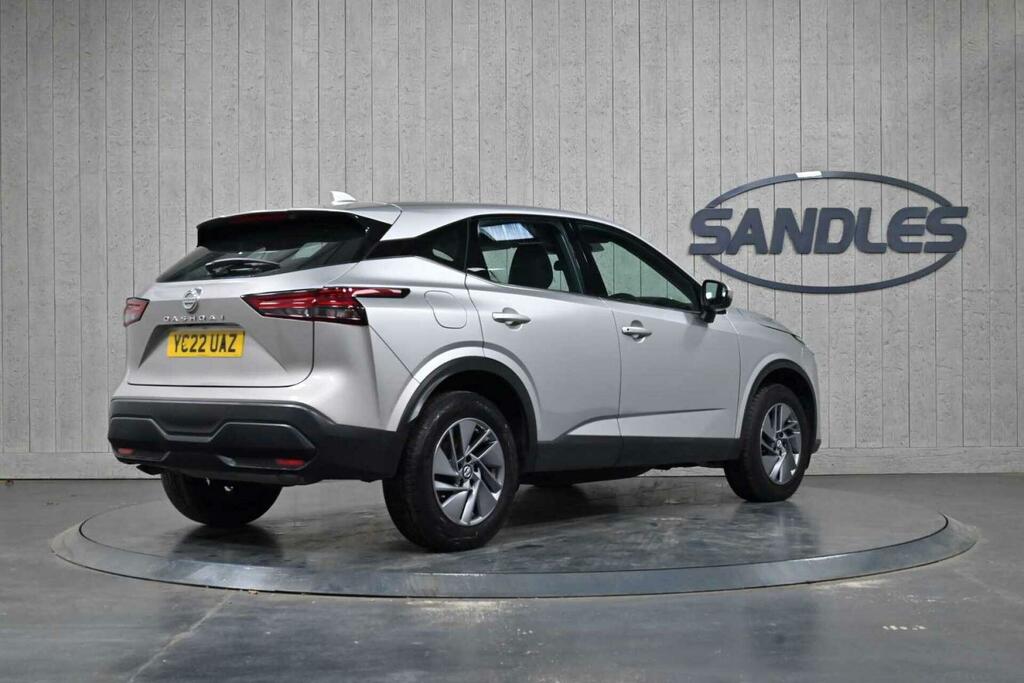Nissan Qashqai 1.3 Dig-t Mhev Acenta Premium Xtron Euro 6 Ss 5 YC22UAZ Silver #6