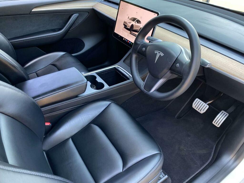 Tesla Model Y Dual Motor Performance 4Wde MW72VNA White #2