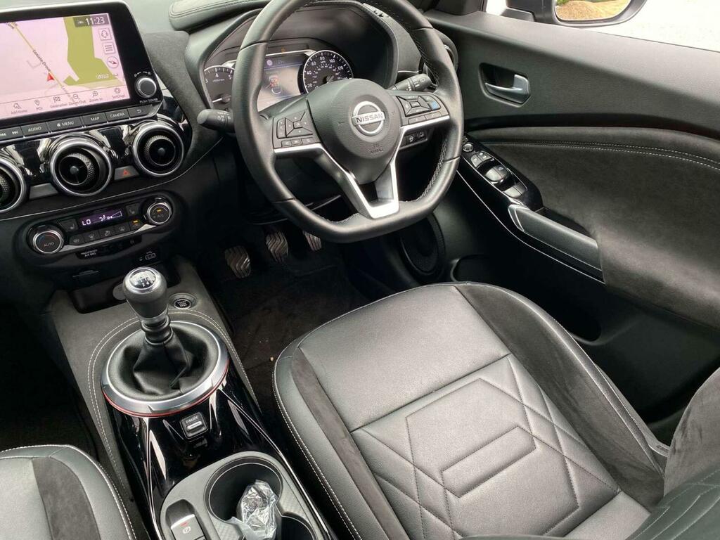 Nissan Juke 1.0 Dig-t Tekna Euro 6 Ss DS22OFP Grey #2