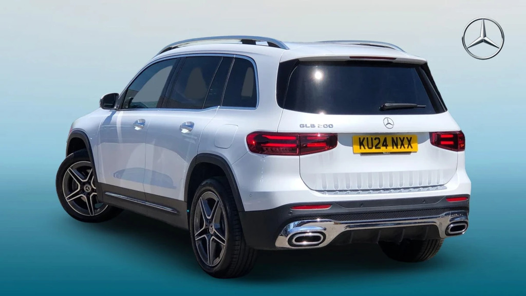 Mercedes-Benz GLB Class Glb 200 Amg Lne Premium M White #2
