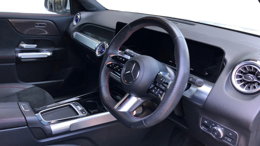 Mercedes-Benz GLB Class Glb 200 Amg Lne Premium M White #3