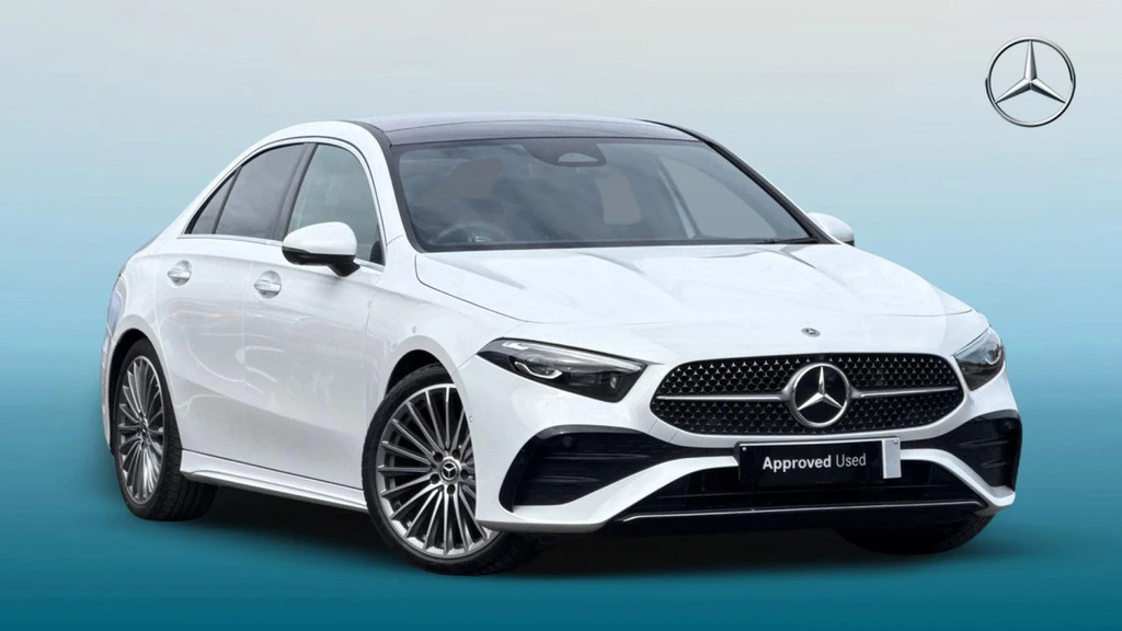 Mercedes-Benz A Class A 200 Amg Line Premium M White