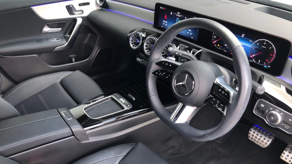 Mercedes-Benz CLA Class Cla 220 Amg Line Premium KS25FGD Black #3