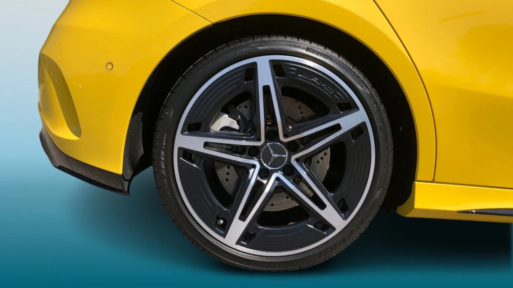 Mercedes-Benz A Class Amg A 35 Premium Mhev 4Ma Yellow #5