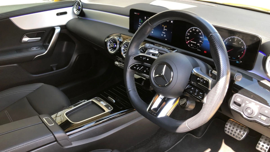 Mercedes-Benz A Class Amg A 35 Premium Mhev 4Ma Yellow #3