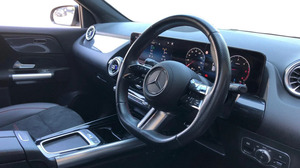 Mercedes-Benz GLA Class Gla 200 Amg Line Executiv KW73JGF Black #3
