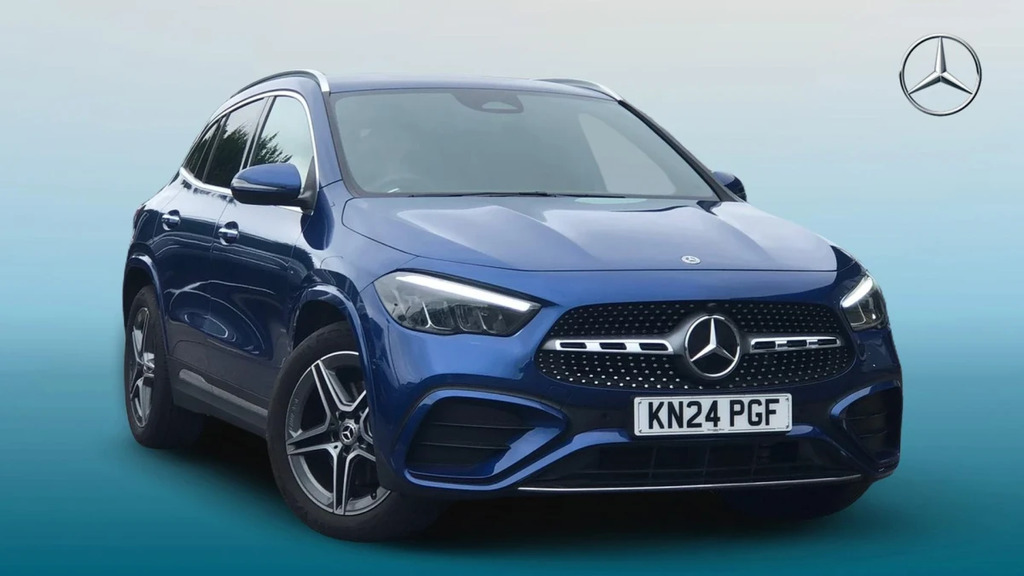 Mercedes-Benz GLA Class Gla 200 Amg Line Premium Blue