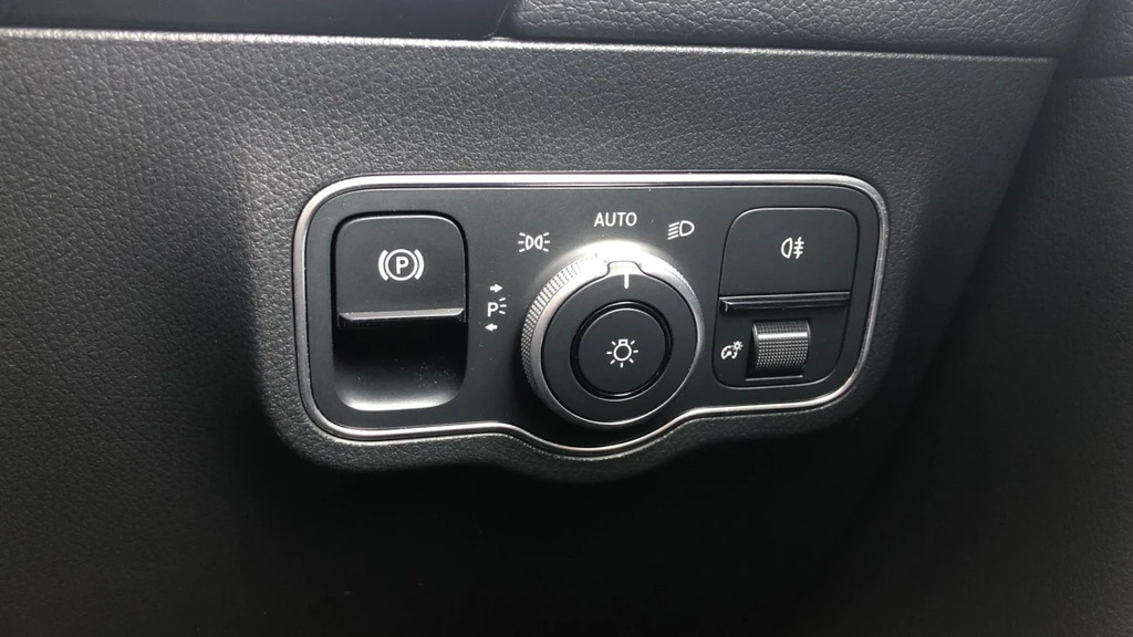 Mercedes-Benz GLA Class 2.0 Gla35 Mhev Amg Premium Suv Hybrid Black #24