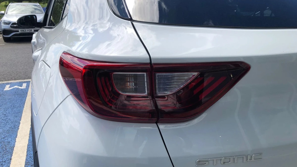 Kia Stonic 1.0 T-gdi 2 Suv Dct Euro 6 Ss 99 Bh  #15