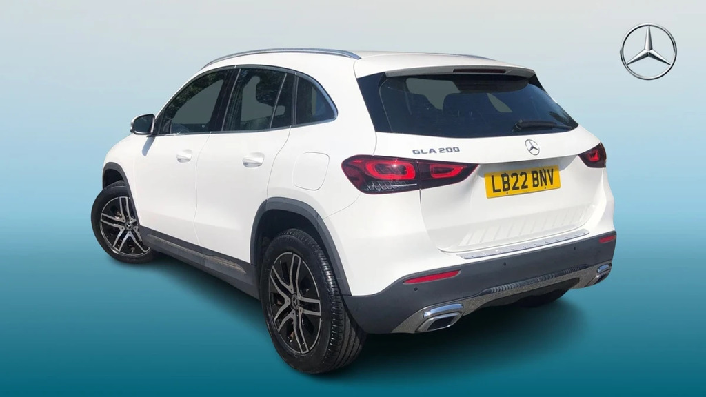 Mercedes-Benz GLA Class Gla 200 Sport White #2