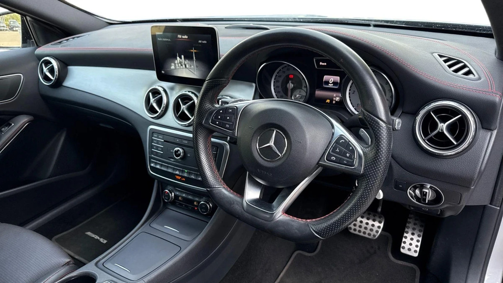 Mercedes-Benz GLA Class Gla 220 D 4Mat Amg Line P AD17FPY Silver #3