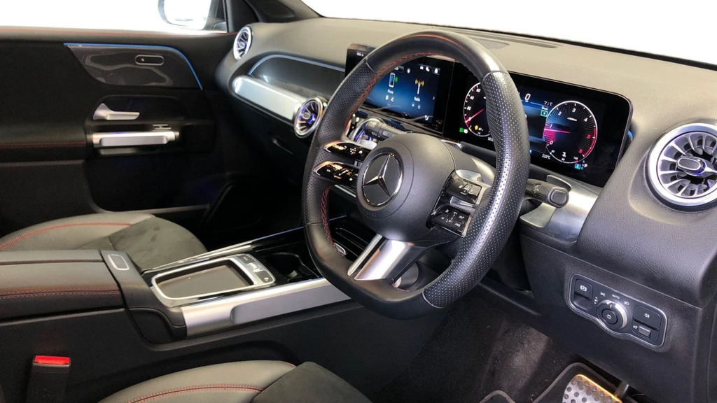 Mercedes-Benz GLB Class Glb 200 Amg Line Executiv Black #3