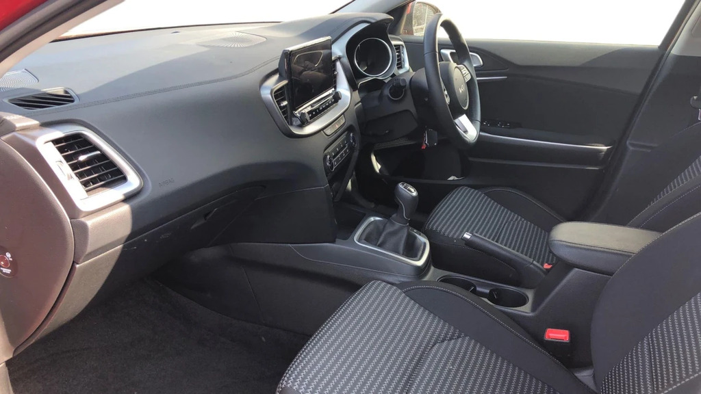 Kia Ceed 1.5 T-gdi Dct 3 Silver #8