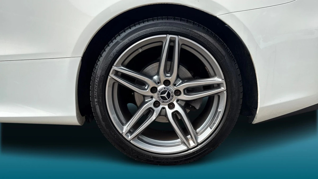 Mercedes-Benz E Class E 220 D Amg Line White #5