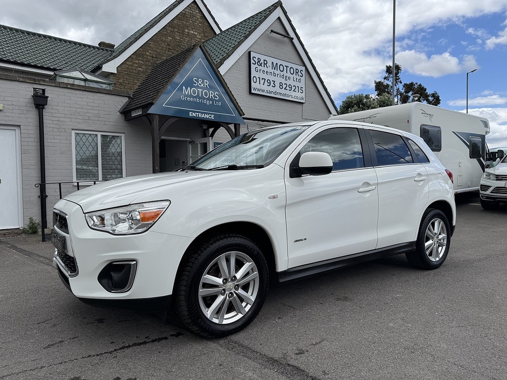 Mitsubishi ASX Di-d 4 White #2