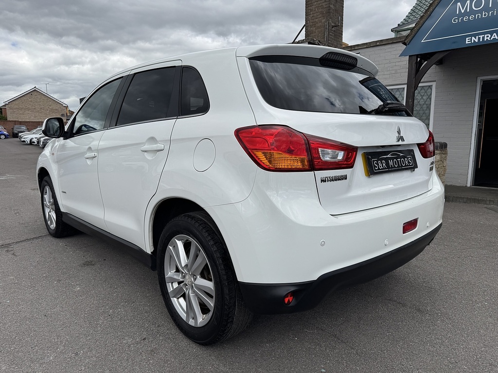 Mitsubishi ASX Di-d 4 White #6