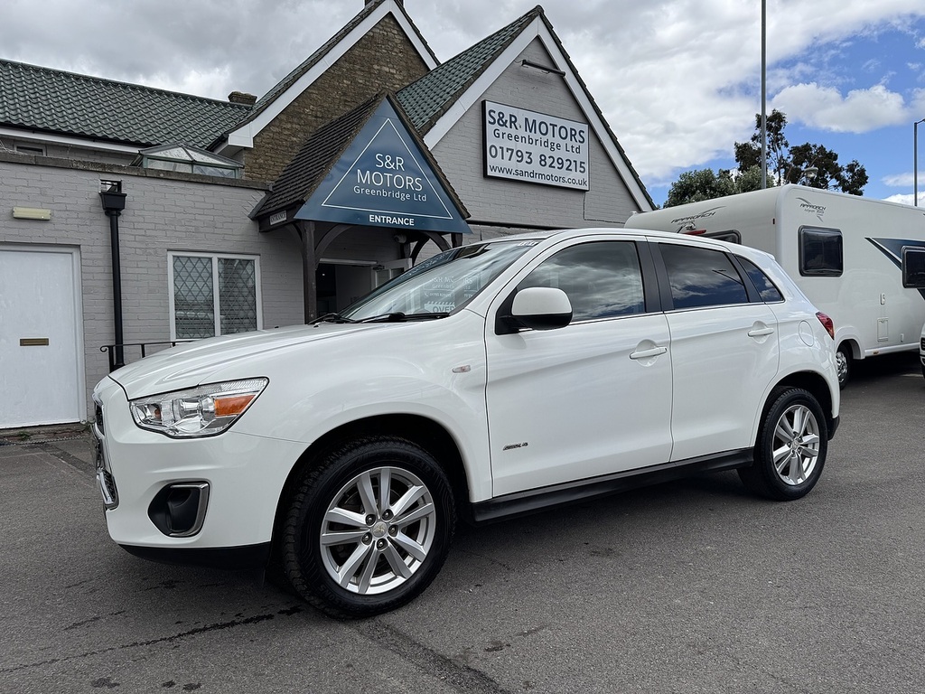 Mitsubishi ASX Di-d 4 White