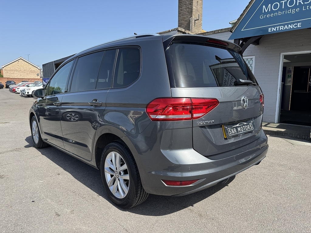 Volkswagen Touran Tdi Se Family YX19UVK Grey #6
