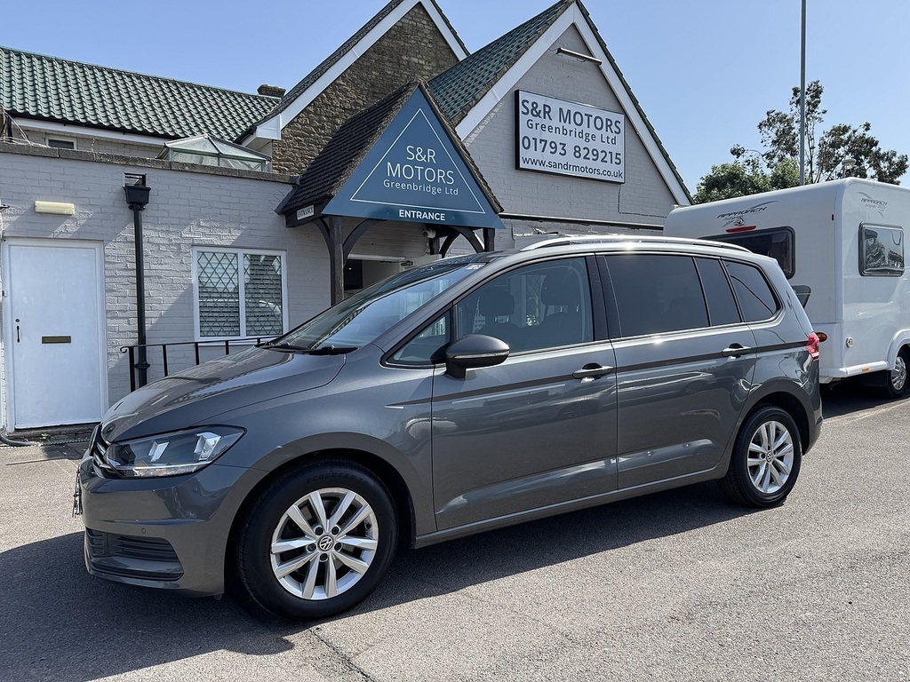 Volkswagen Touran Tdi Se Family YX19UVK Grey #3