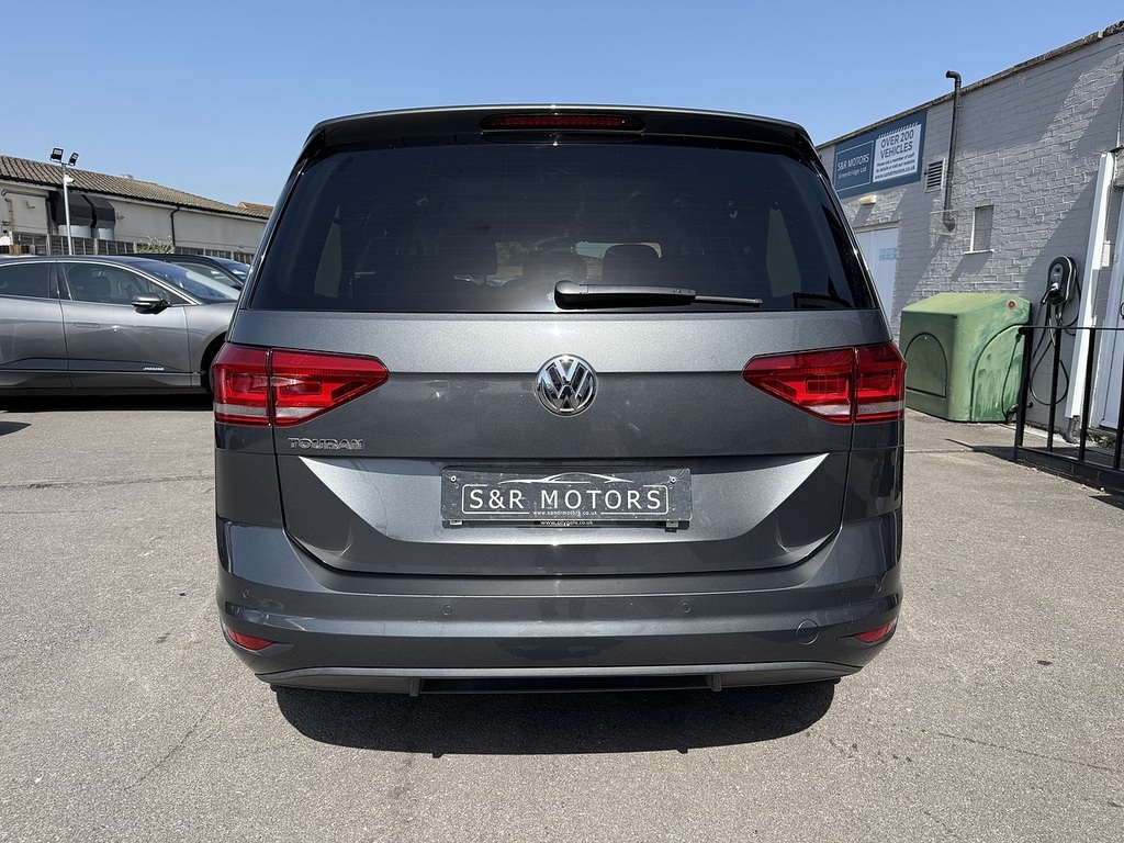 Volkswagen Touran Tdi Se Family YX19UVK Grey #5