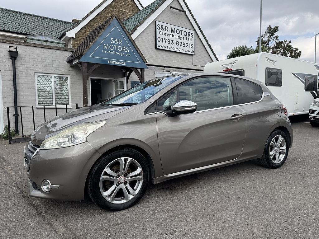Peugeot 208 Hdi Allure Grey #2