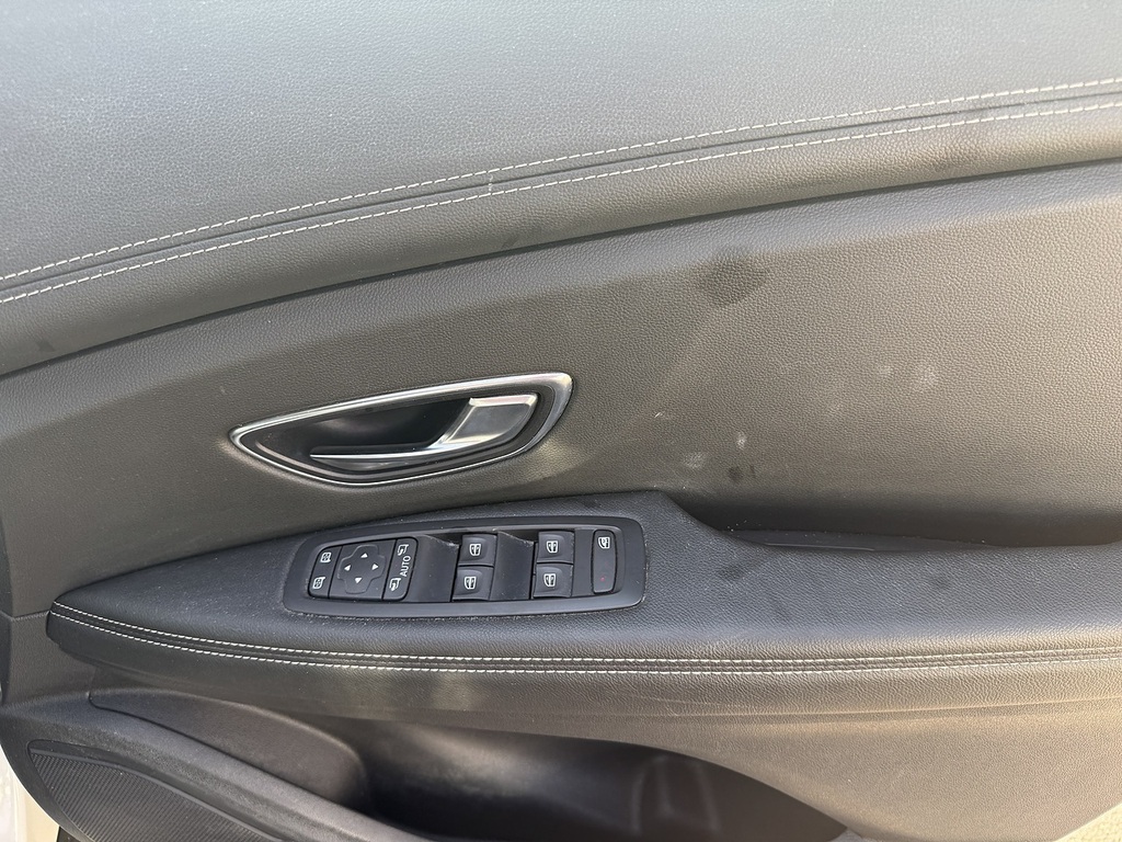 Renault Scenic Renault Scenic 1.6 Dci 130 Signature Nav Mp Blue #19
