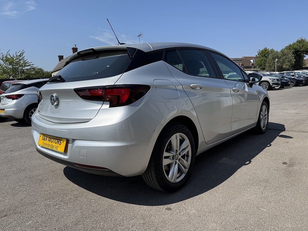 Vauxhall Astra Turbo D Business Edition Nav DY71GXN Silver #4