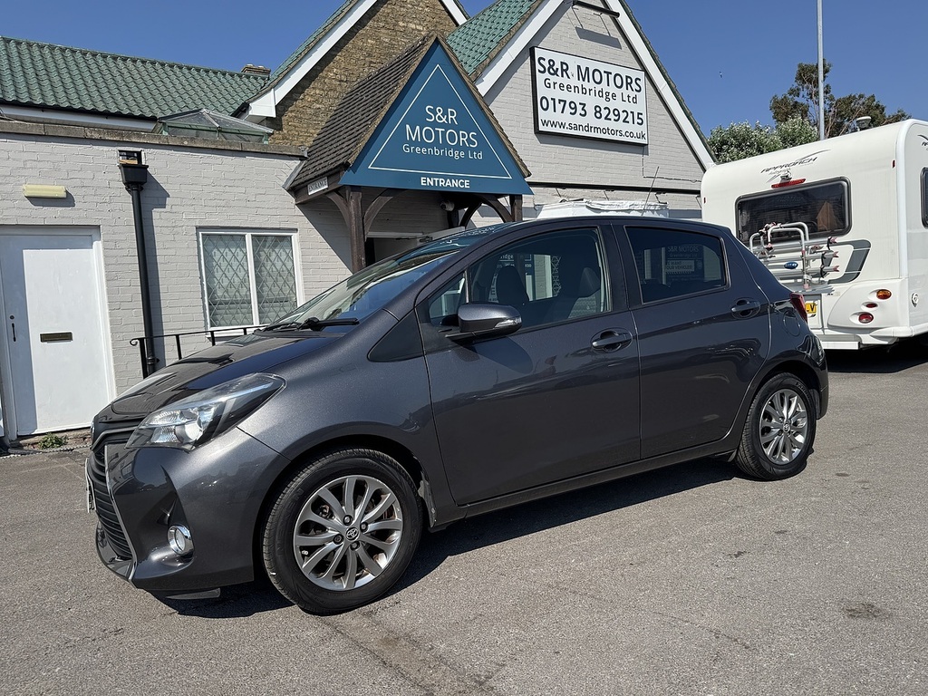 Toyota Yaris Dual Vvt-i Icon Grey #3