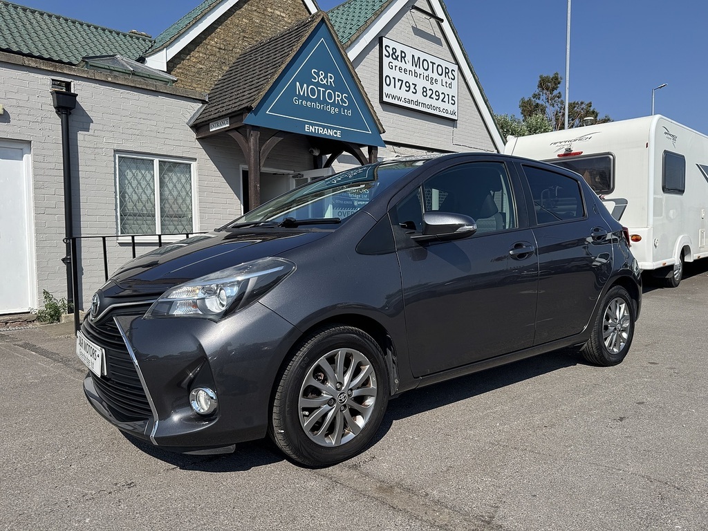 Toyota Yaris Dual Vvt-i Icon Grey #2