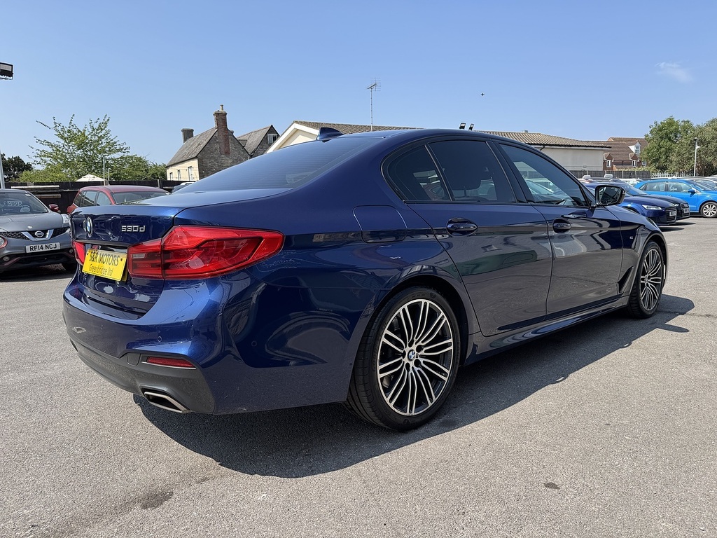 BMW 5 Series 530D M Sport PJ20YKW Blue #4