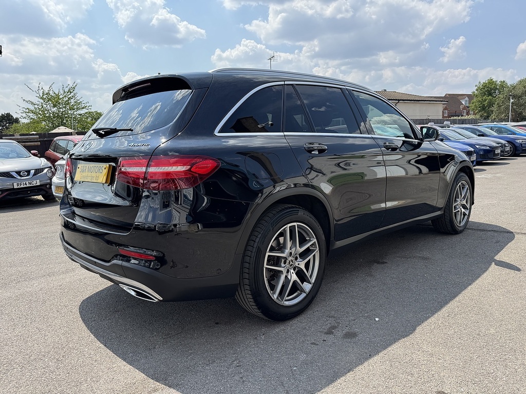 Mercedes-Benz GLC Class Glc220d Amg Line Black #4