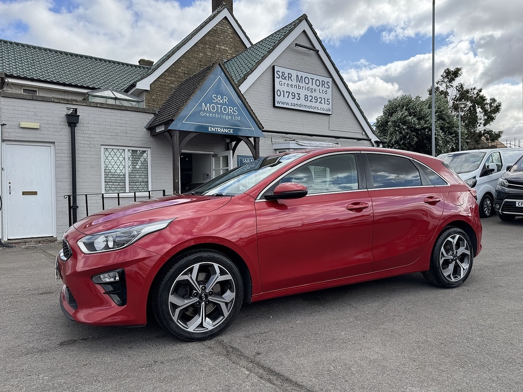 Kia Ceed T-gdi 3 Red #3