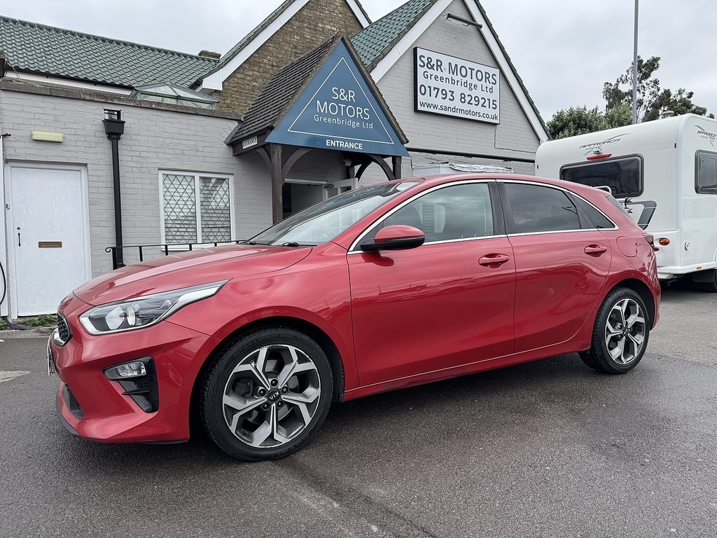 Kia Ceed T-gdi 3 Red #3