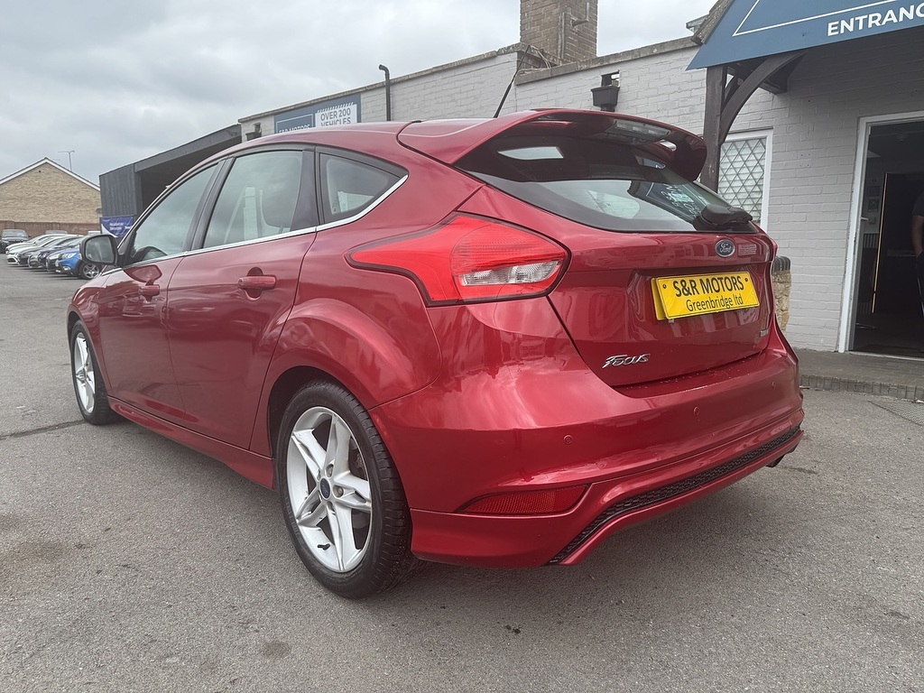 Ford Focus T Ecoboost Zetec S Red #6