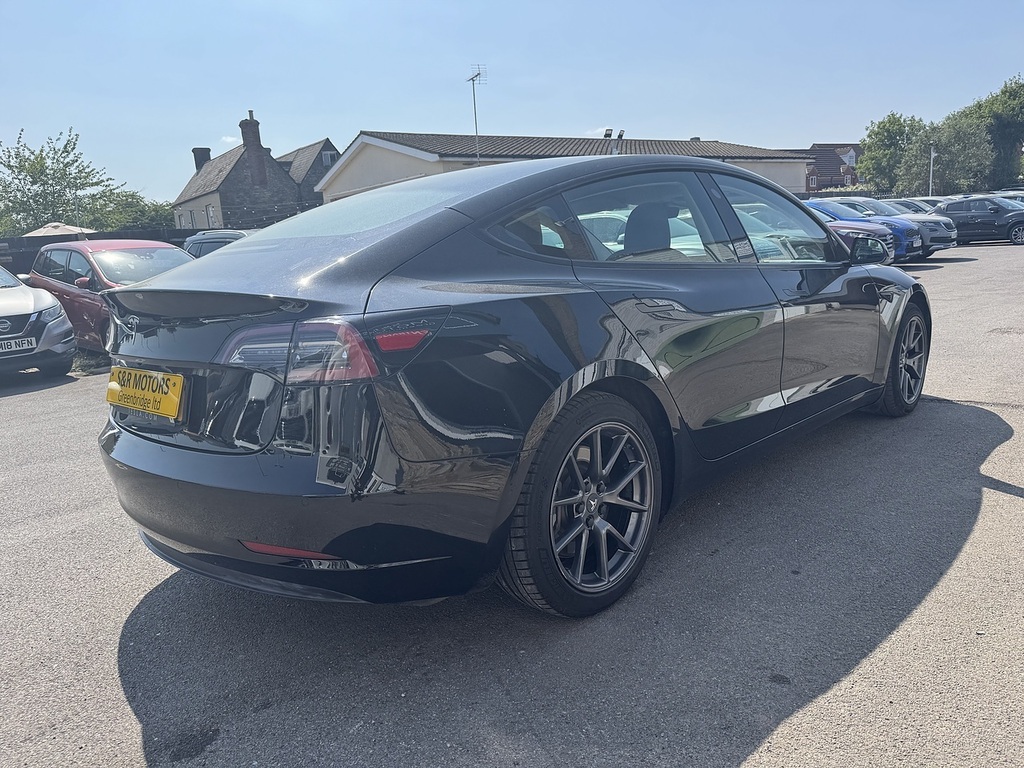 Tesla Model 3 Standard Range Plus Black #4