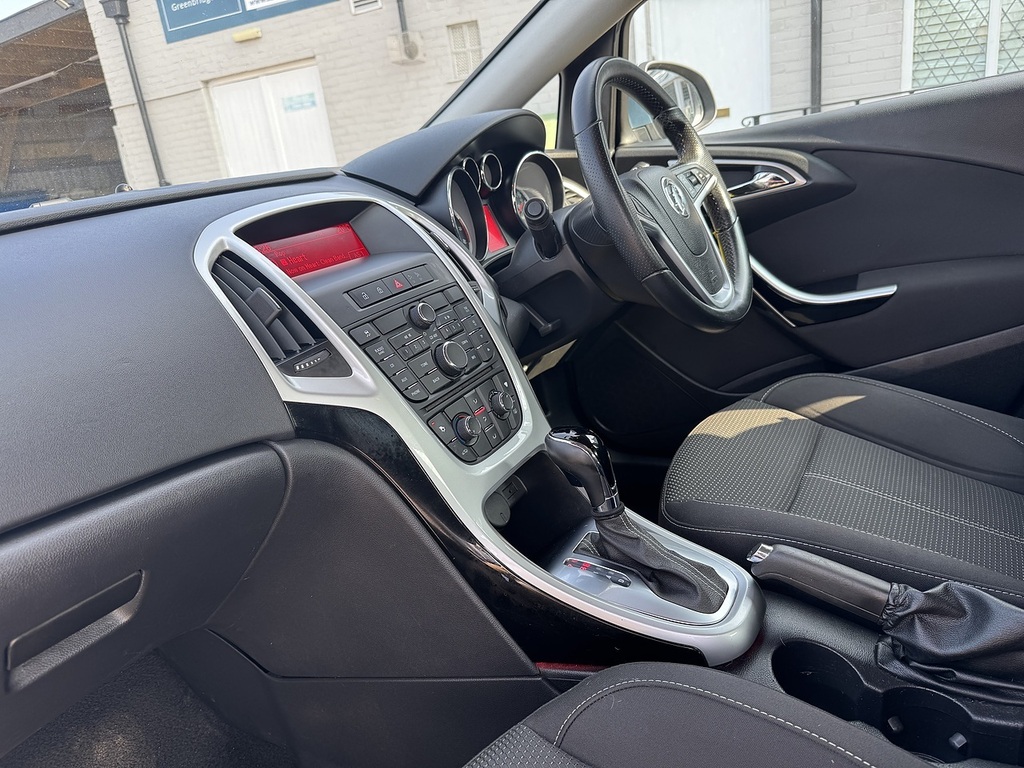 Vauxhall Astra Cdti Ecoflex Es White #33