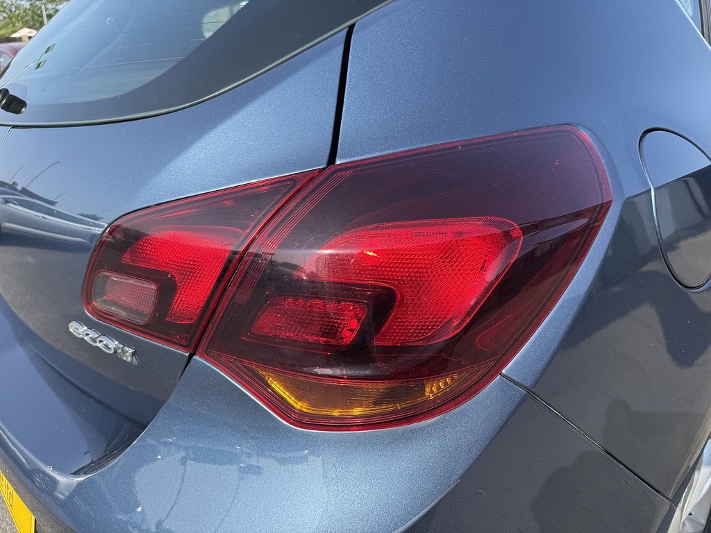 Vauxhall Astra Cdti Ecoflex Es White #13