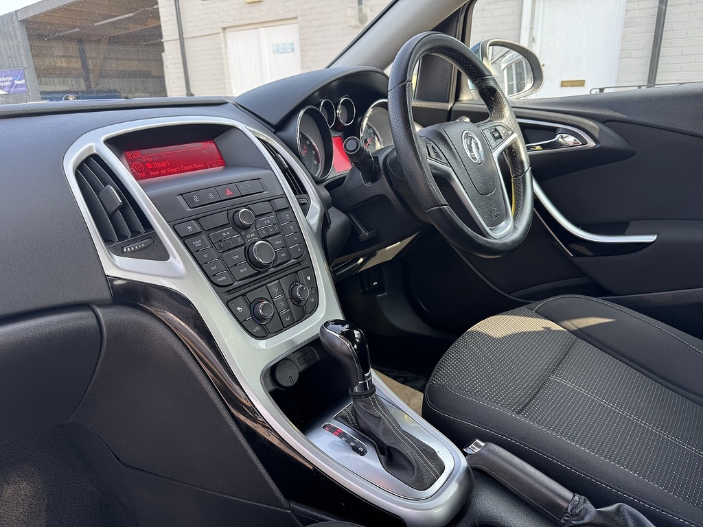 Vauxhall Astra Cdti Ecoflex Es White #31