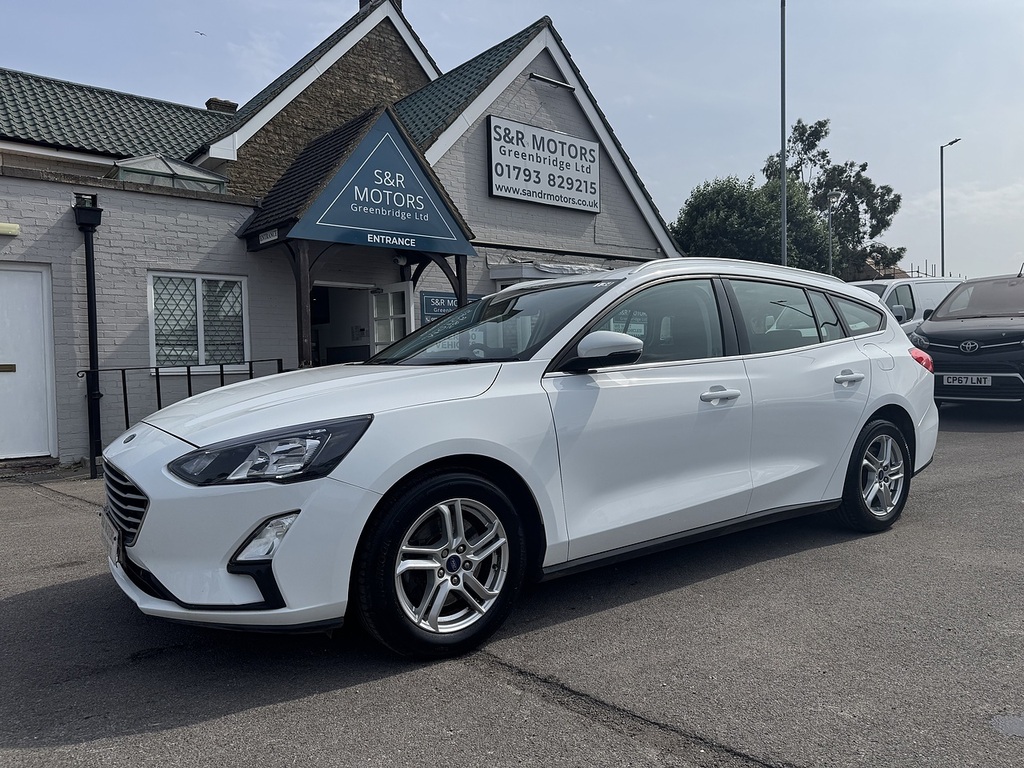 Ford Focus T Ecoboost Zetec FP71EKG White