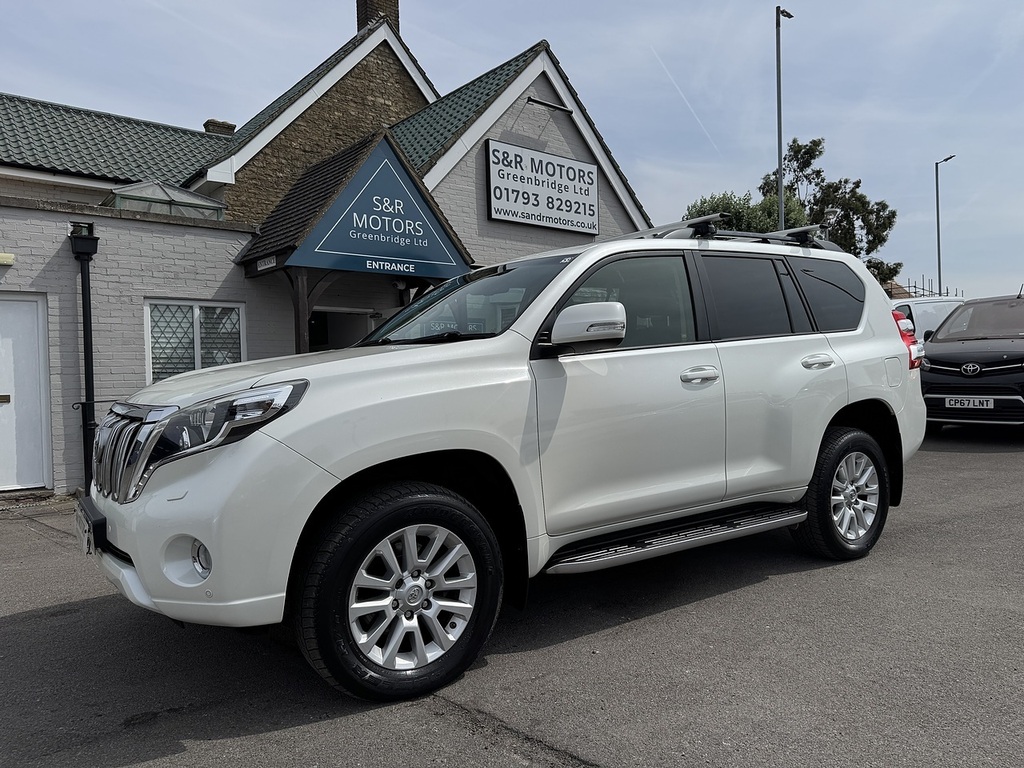 Toyota Land Cruiser D Icon White